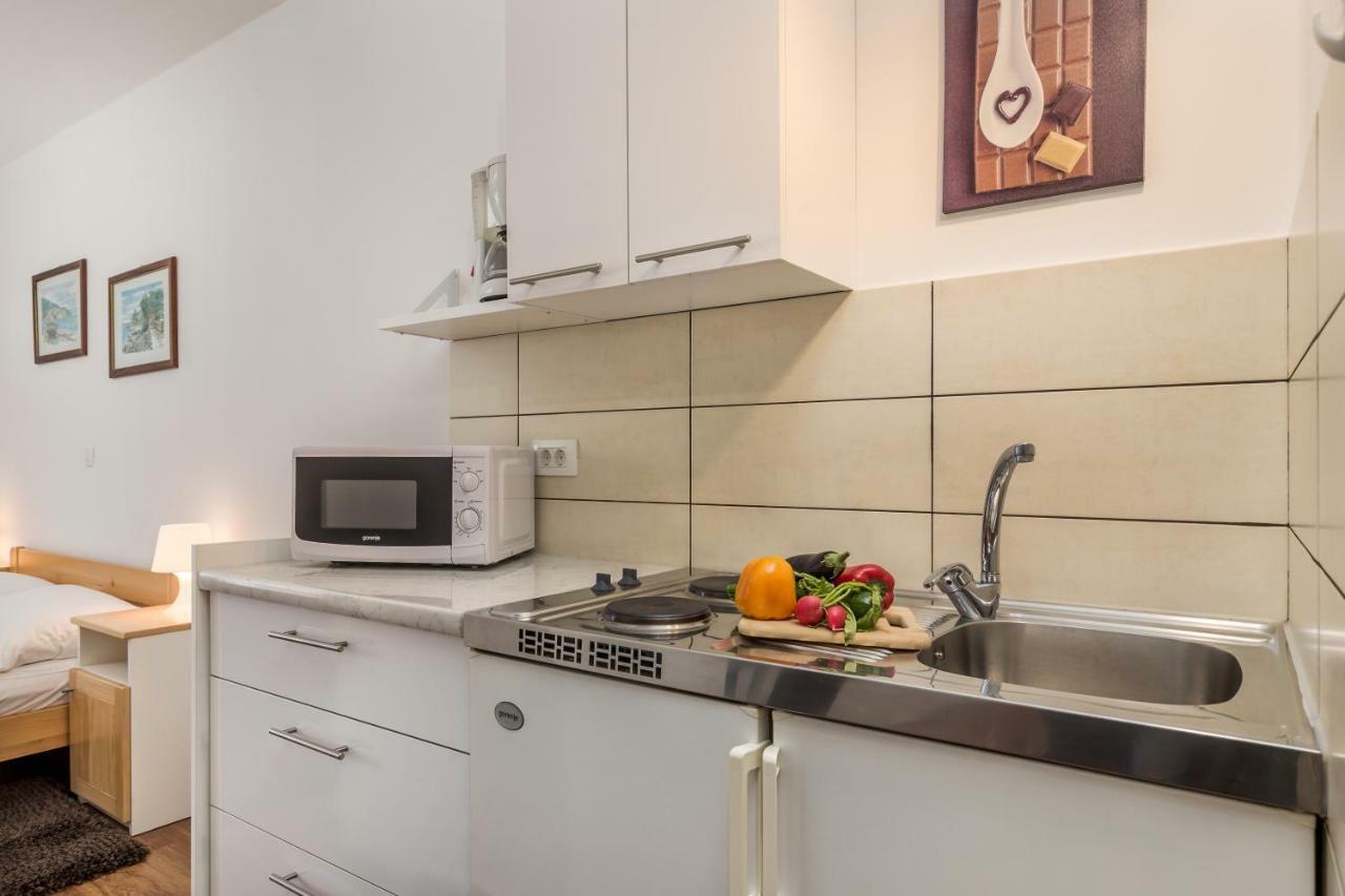 Apartments Davor Moscenicka Draga Bagian luar foto