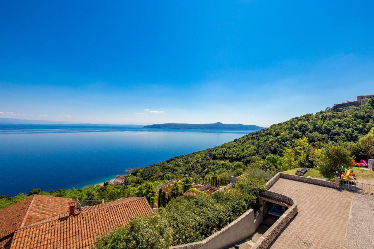Apartments Davor Moscenicka Draga Bagian luar foto